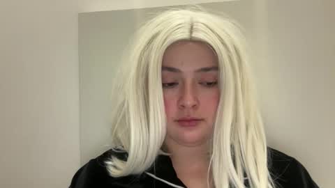 Snapshot of emily_morning_dew chatting on 02-13-26, 08:38 emily_morning_dew online show from 02-13-26, 08:38