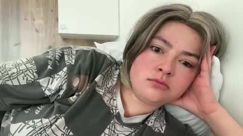 emily_morning_dew online show from 06-29-26, 04:19