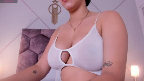emily_nova_ online show from 04-05-26, 11:51