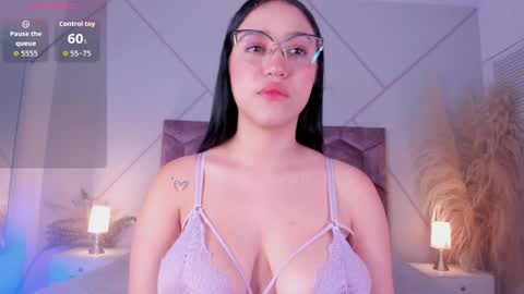emily_nova_ online show from 05-30-26, 11:51