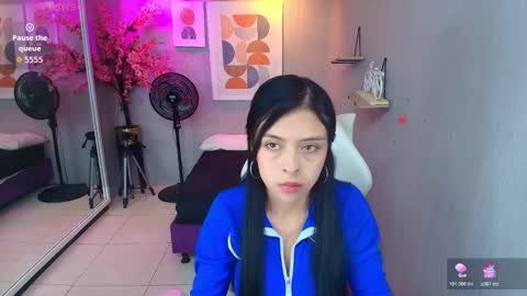 Snapshot of emily_osman chatting on 02-21-26, 12:39 Emily osman online show from 02-21-26, 12:39