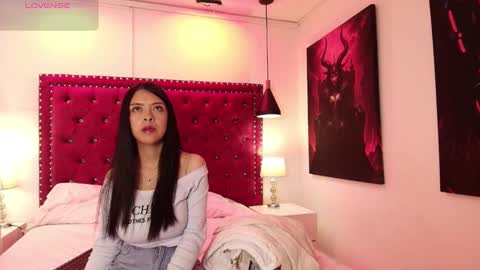 Snapshot of emily_osman chatting on 03-01-26, 12:29 Emily osman online show from 03-01-26, 12:29