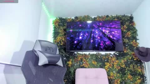 emily_palmeer online show from 04-14-26, 07:47