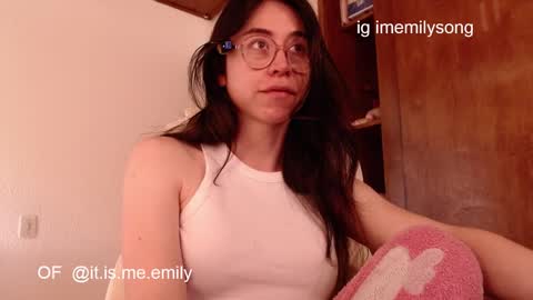 Snapshot of emily_pearl_ chatting on 02-11-26, 03:50 emily_pearl_ online show from 02-11-26, 03:50