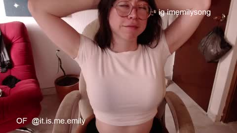 emily_pearl_ online show from 04-03-26, 09:24