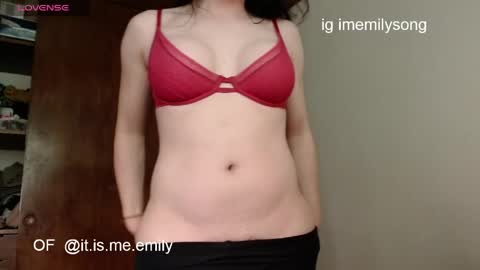 emily_pearl_ online show from 06-09-26, 07:36
