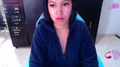 Snapshot of emily_rosse04 chatting on 06-21-26, 01:46 online show from 06-21-26, 01:46