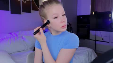 emily shepard online show from 04-03-26, 01:58