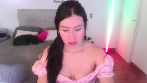 Snapshot of emily_swan_04 chatting on 03-10-25, 05:29 Emily Swan online show from 03-10-25, 05:29