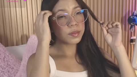 Emily online show from 03-25-26, 12:22