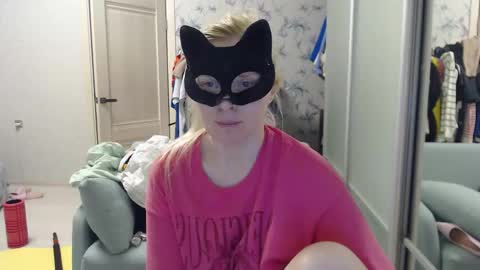 Emily online show from 04-13-26, 06:35