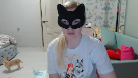 Snapshot of emily_york18 chatting on 05-04-26, 05:42 Emily online show from 05-04-26, 05:42