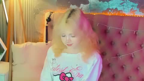 Baby Emelli online show from 07-01-26, 06:04