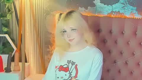 Baby Emelli online show from 07-23-26, 08:01