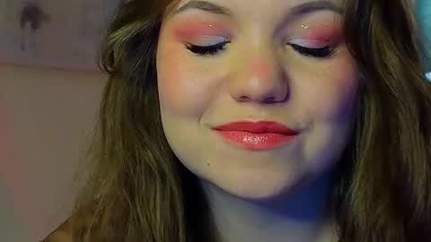 Snapshot of emilyart_ chatting on 12-06-24, 12:12 artist Emily online show from 12-06-24, 12:12