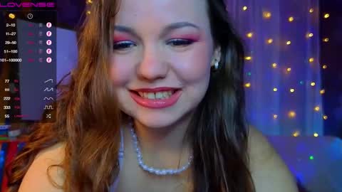 Snapshot of emilyart_ chatting on 01-31-25, 08:54 artist Emily online show from 01-31-25, 08:54