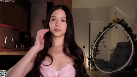 Snapshot of emilybatee chatting on 03-04-26, 06:58 emilybatee online show from 03-04-26, 06:58