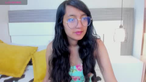 Snapshot of emilyblussh chatting on 02-21-26, 01:12 Emily Bluush online show from 02-21-26, 01:12