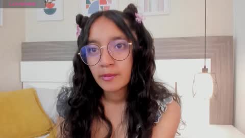 Snapshot of emilyblussh chatting on 02-24-26, 07:01 Emily Bluush online show from 02-24-26, 07:01