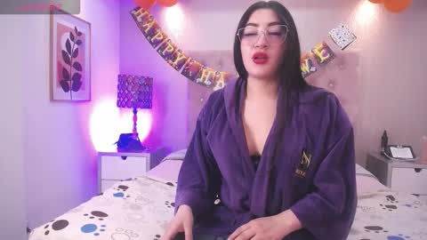 EMILY  online show from 10-23-25, 04:12