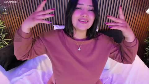 Snapshot of emilycortex chatting on 03-06-25, 07:36 Emily online show from 03-06-25, 07:36