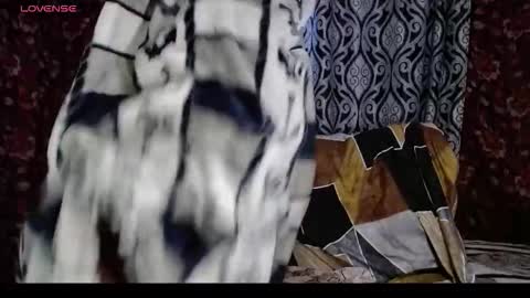 Snapshot of emilydoth chatting on 10-07-25, 08:33 EmilyDoth online show from 10-07-25, 08:33