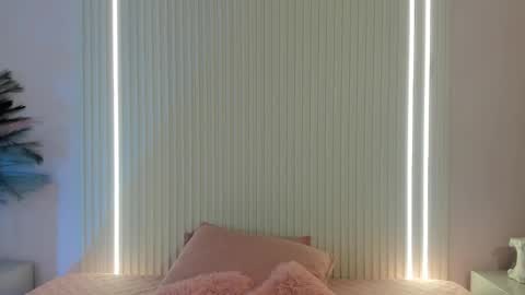 EMILY online show from 12-14-25, 06:45