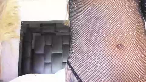 Snapshot of emilyevanss1_ chatting on 07-30-26, 06:01 Emily online show from 07-30-26, 06:01