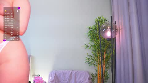 Snapshot of emilyfinne chatting on 01-17-25, 03:12 Emily Lovense is activeThere are legends that in this room all your wishes can come true Private is Open online show from 01-17-25, 03:12