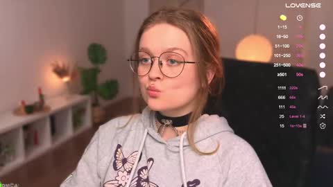 Emily  online show from 03-01-25, 12:34