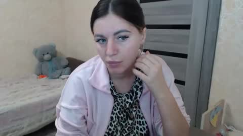 Snapshot of emilyfork chatting on 10-26-25, 03:18 emilyfork online show from 10-26-25, 03:18