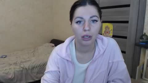 Snapshot of emilyfork chatting on 11-17-25, 06:14 emilyfork online show from 11-17-25, 06:14