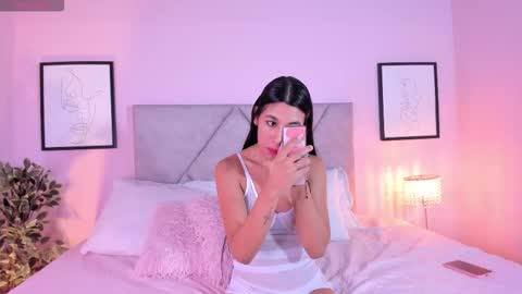 Emily online show from 03-04-26, 10:54