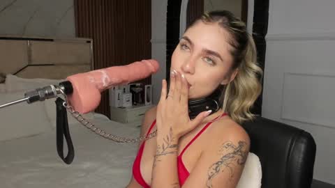 Emily Hendrix online show from 01-17-25, 11:18