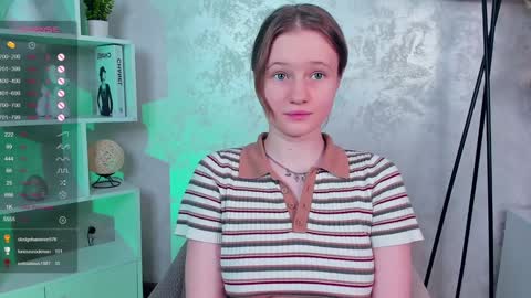 Snapshot of emilyhewell chatting on 01-26-25, 08:03 Emi online show from 01-26-25, 08:03