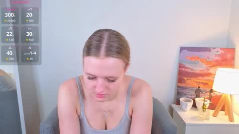 Snapshot of emilyhewell chatting on 09-28-25, 01:11 Emi online show from 09-28-25, 01:11