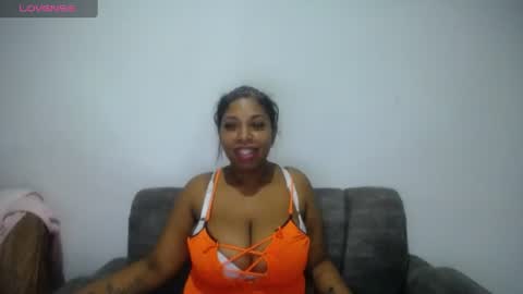 Snapshot of emilyhines__ chatting on 07-11-26, 08:44 Emilyhines online show from 07-11-26, 08:44