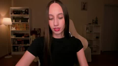 Snapshot of emilyhoston chatting on 07-02-26, 08:15 Alina online show from 07-02-26, 08:15