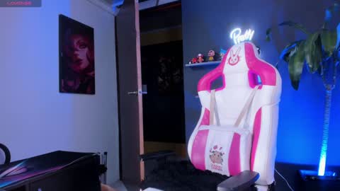 Emily Jhonson online show from 01-13-25, 11:38