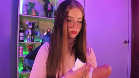 VALEEEN online show from 01-19-25, 03:53