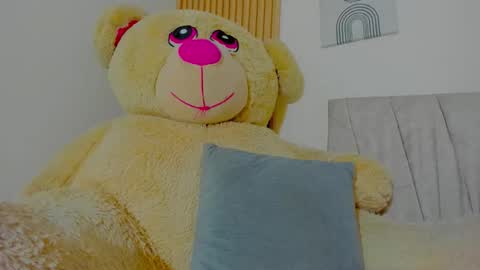 EMI online show from 02-14-26, 01:30