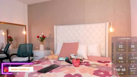 Snapshot of emilyparker__ chatting on 05-25-26, 08:26 My IG - EmilyParker online show from 05-25-26, 08:26