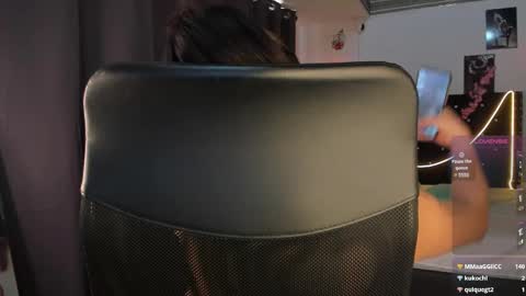 Snapshot of emilyrousex chatting on 02-21-25, 05:09 emilyrousex online show from 02-21-25, 05:09