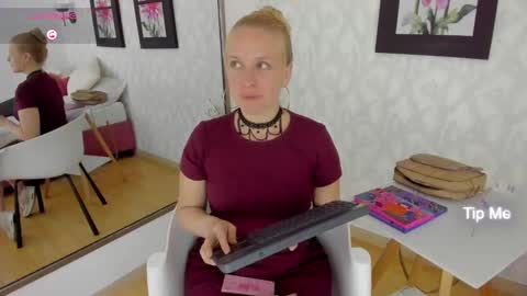 Summer 3 online show from 01-25-25, 01:32