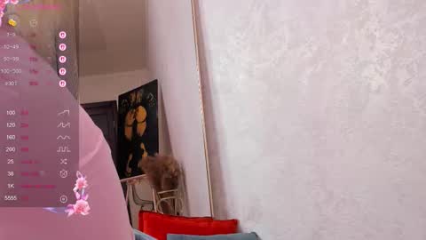 Snapshot of emilytrase chatting on 02-21-26, 01:39 Betty online show from 02-21-26, 01:39