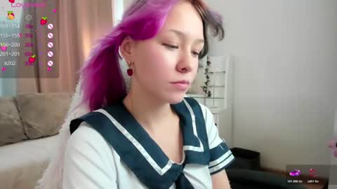 Snapshot of emilytrase chatting on 07-07-26, 06:47 Betty online show from 07-07-26, 06:47
