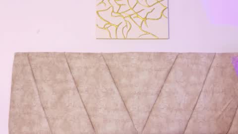 emilyvixen_ online show from 11-22-25, 12:15