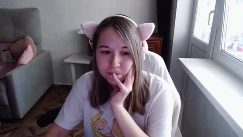 Snapshot of emilyway chatting on 06-16-26, 11:46 emilyway online show from 06-16-26, 11:46