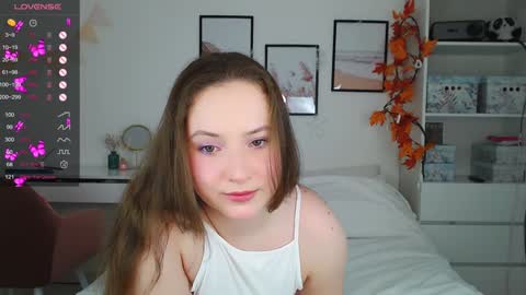 Snapshot of emilyxgrasez chatting on 01-19-25, 11:43 Emily online show from 01-19-25, 11:43