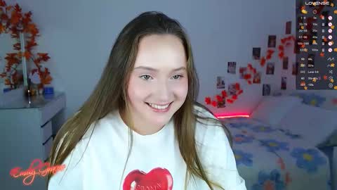 Snapshot of emilyxgrasez chatting on 10-17-25, 02:15 Emily online show from 10-17-25, 02:15